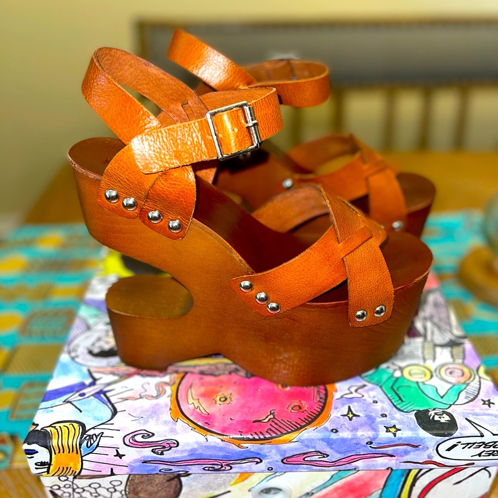 Jeffrey Campbell | 70’s Inspired | Cutout Platform Wedges